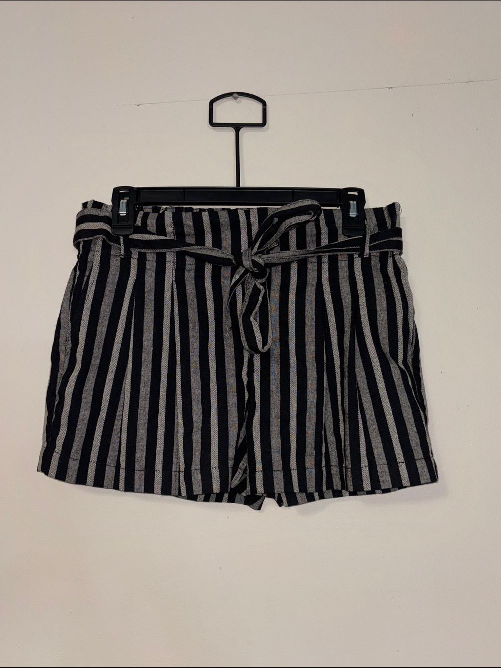 Striped Tie-Waist Women's Shorts w pockets- Black and Gray indigo rising
